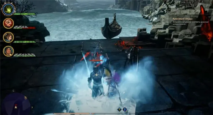 Лодка у пещеры